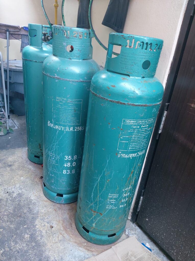 ร้านจำหน่ายแก๊ส LPG ในครัวเรือน และภาคอุตสาหกรรม